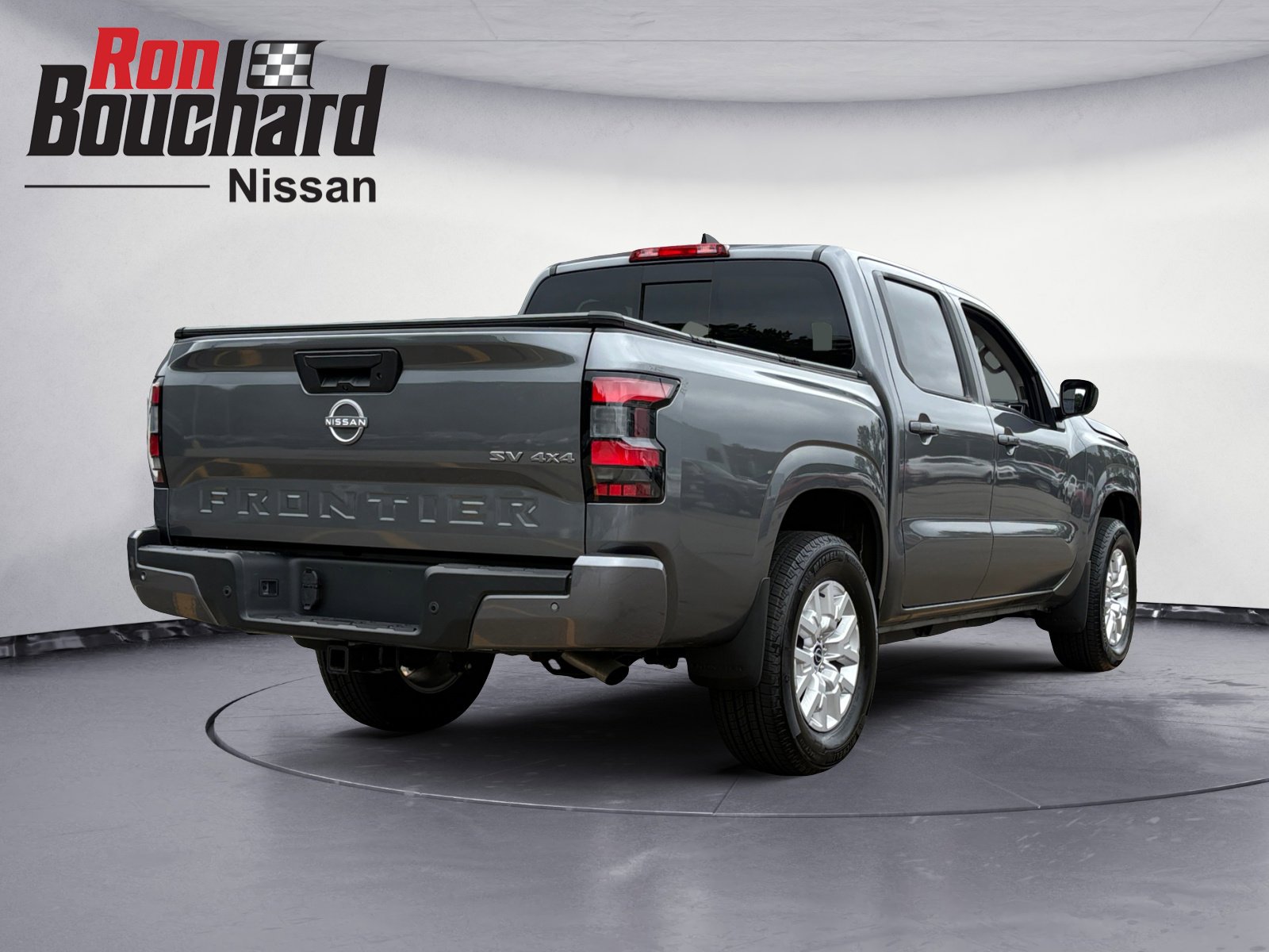 2024 Nissan Frontier SV photo 2