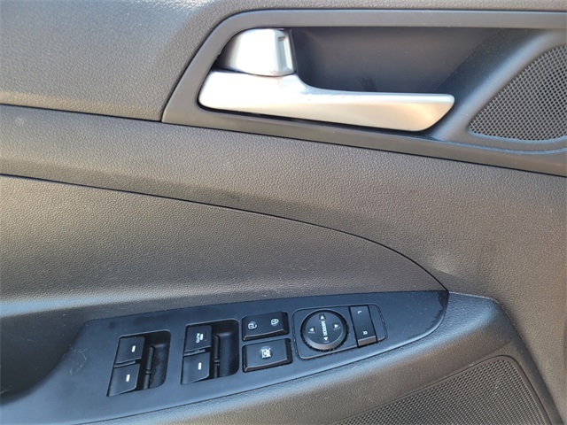 2020 Hyundai Tucson Value photo 24