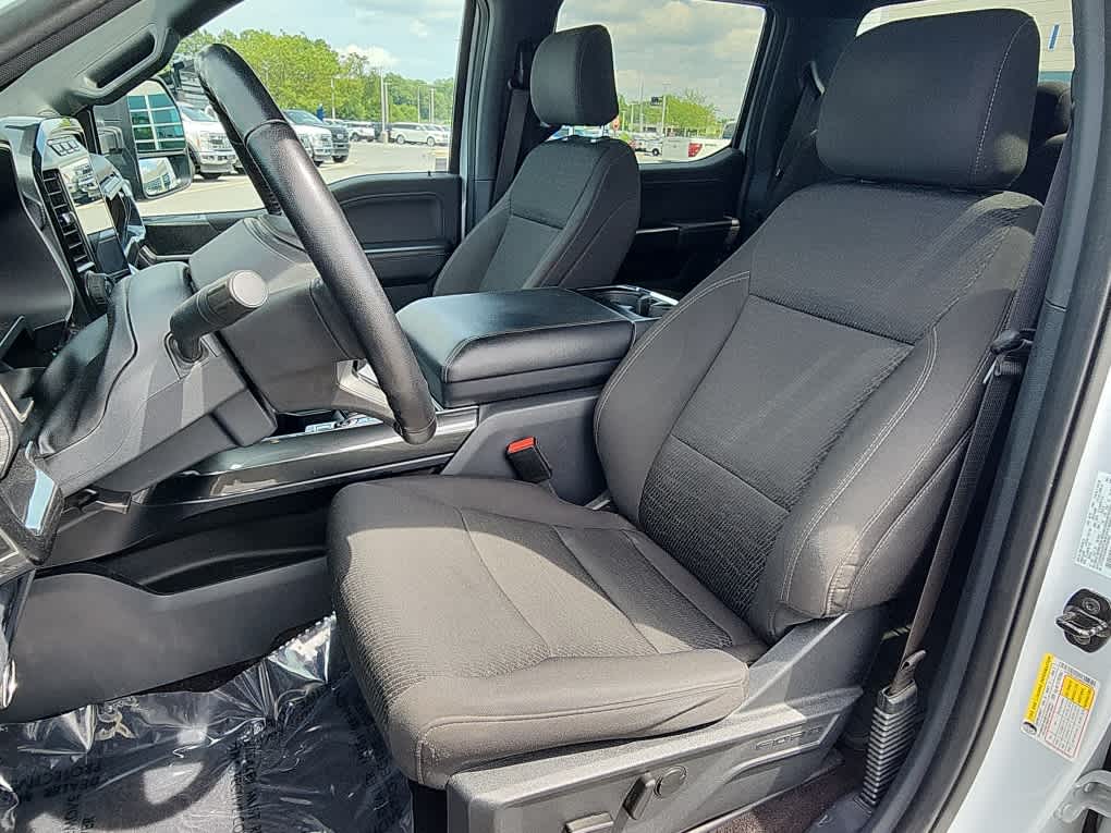 2022 Ford F-150 XLT photo 13