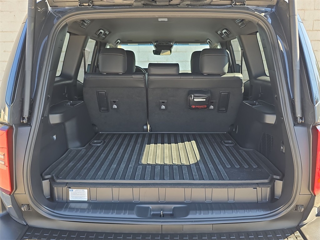 2024 Toyota Land Cruiser Base photo 31