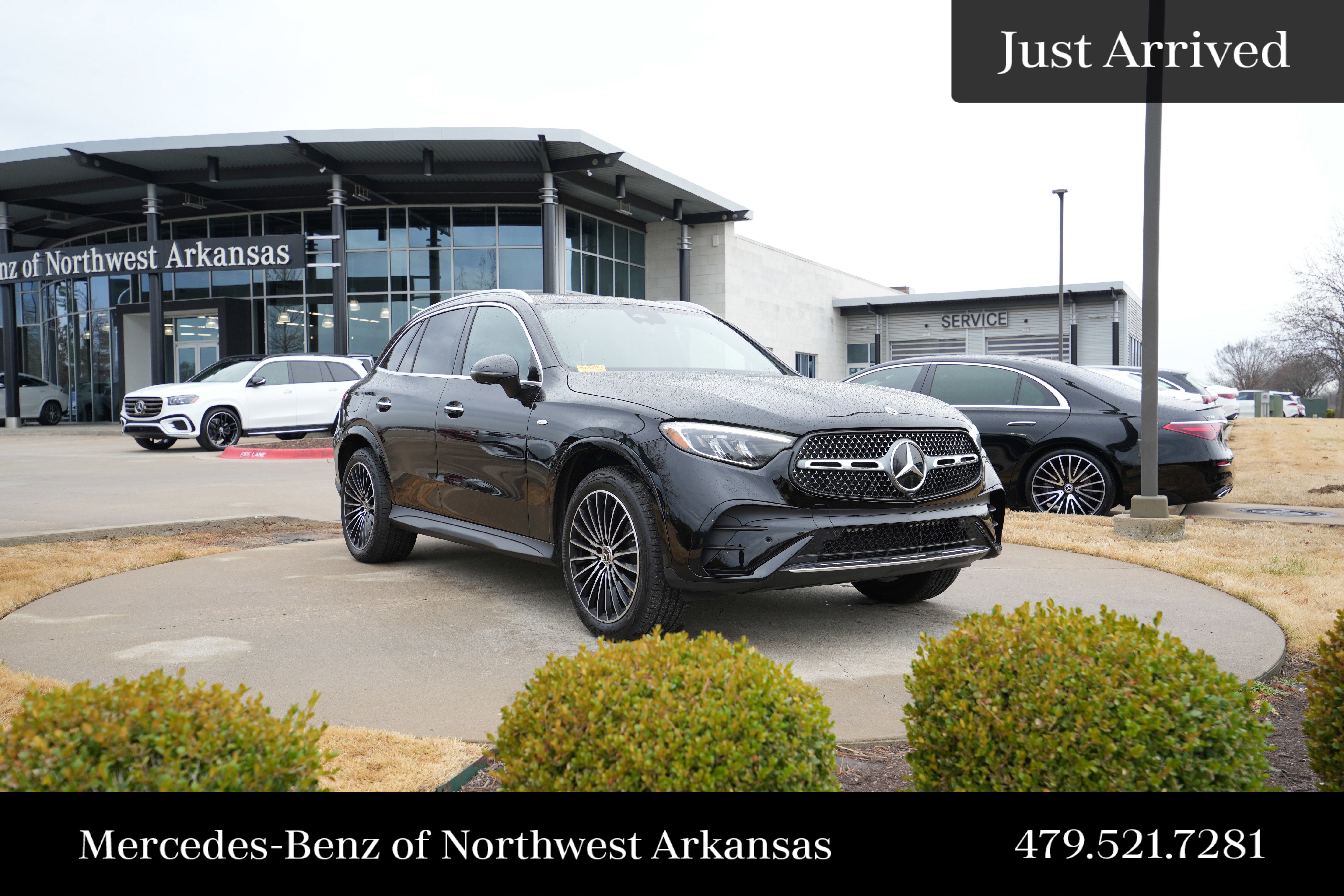 2025 Mercedes-Benz GLC Base's photo