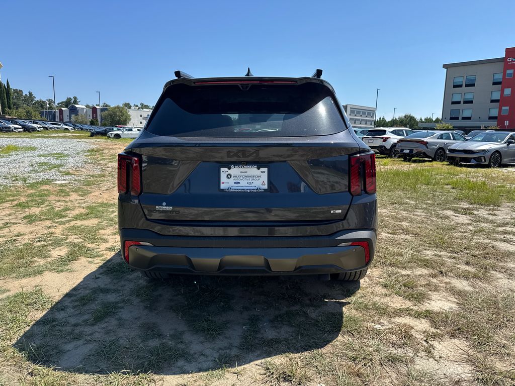 2025 Kia Sorento X-Line SX Prestige photo 3