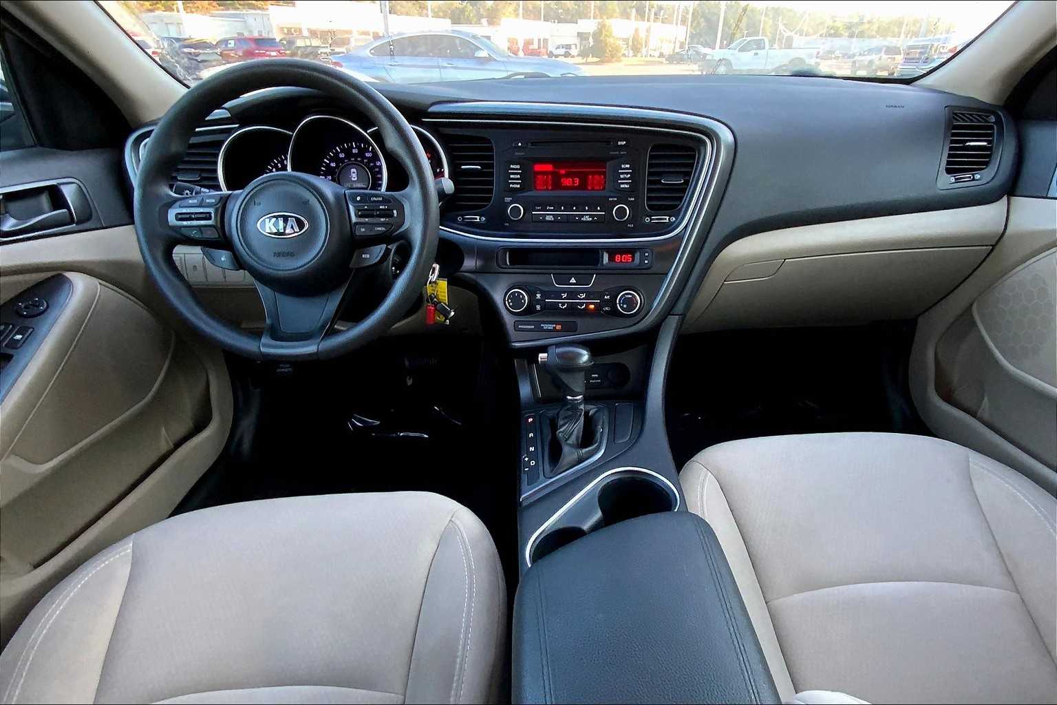 2015 Kia Optima LX photo 14