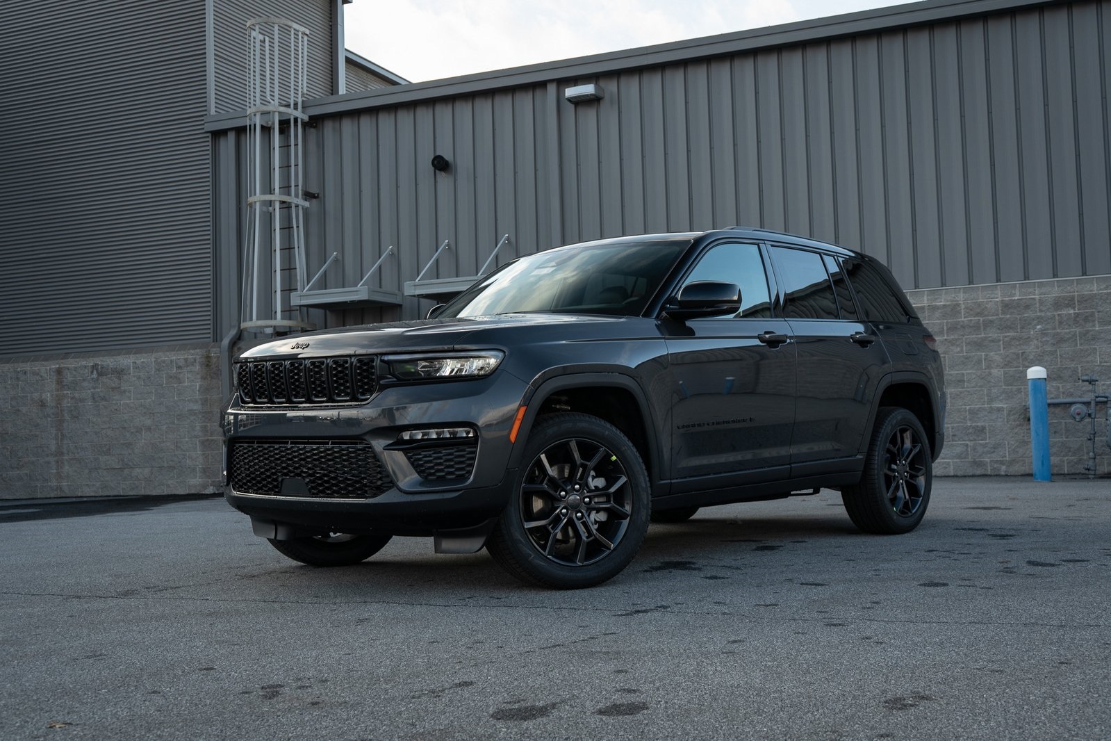 2025 Jeep Grand Cherokee Limited's photo