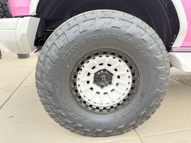 2025 Ford Bronco Heritage First Edition photo 7