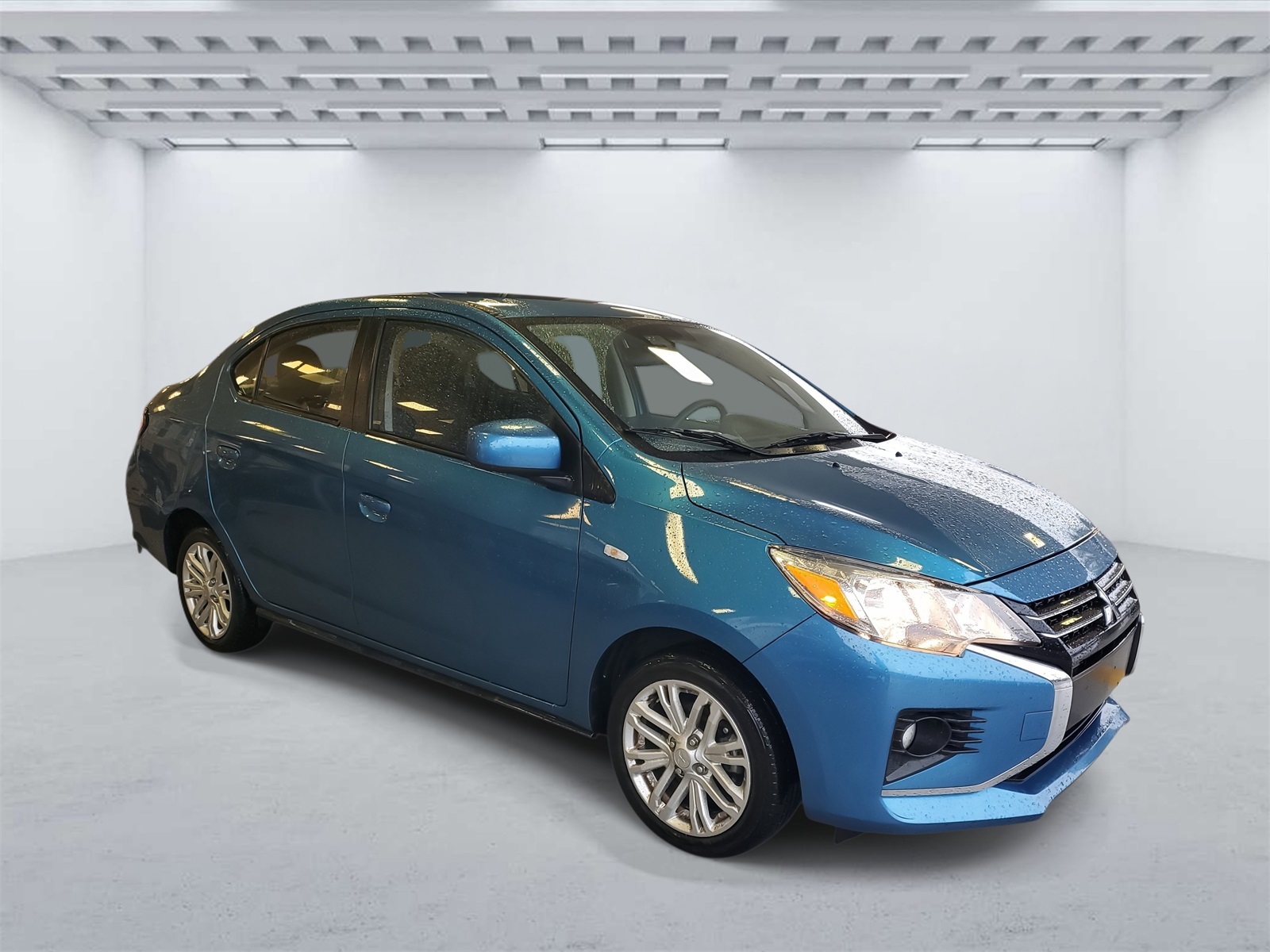 2024 Mitsubishi Mirage G4 LE's photo