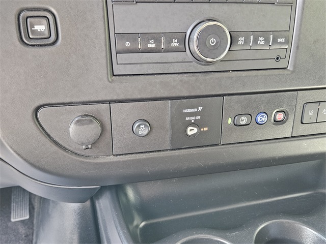 2020 Chevrolet Express 2500 LT Passenger photo 20