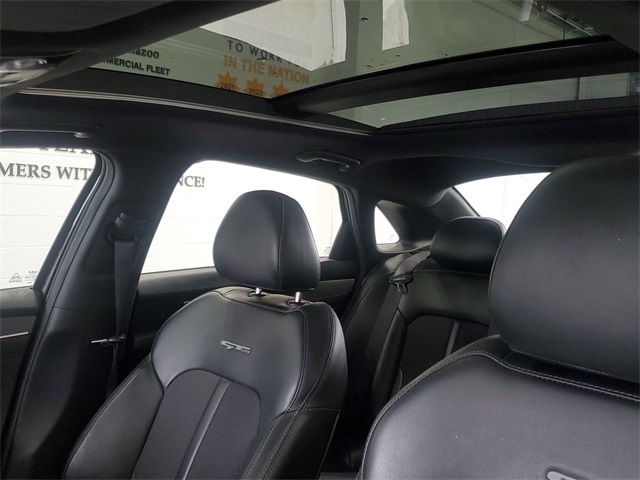2022 Kia K5 GT-Line photo 11