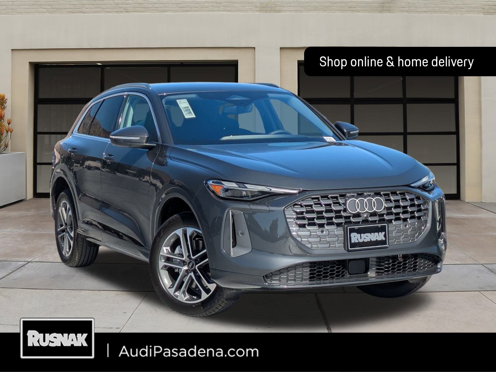 2025 Audi New Q5 Premium's photo