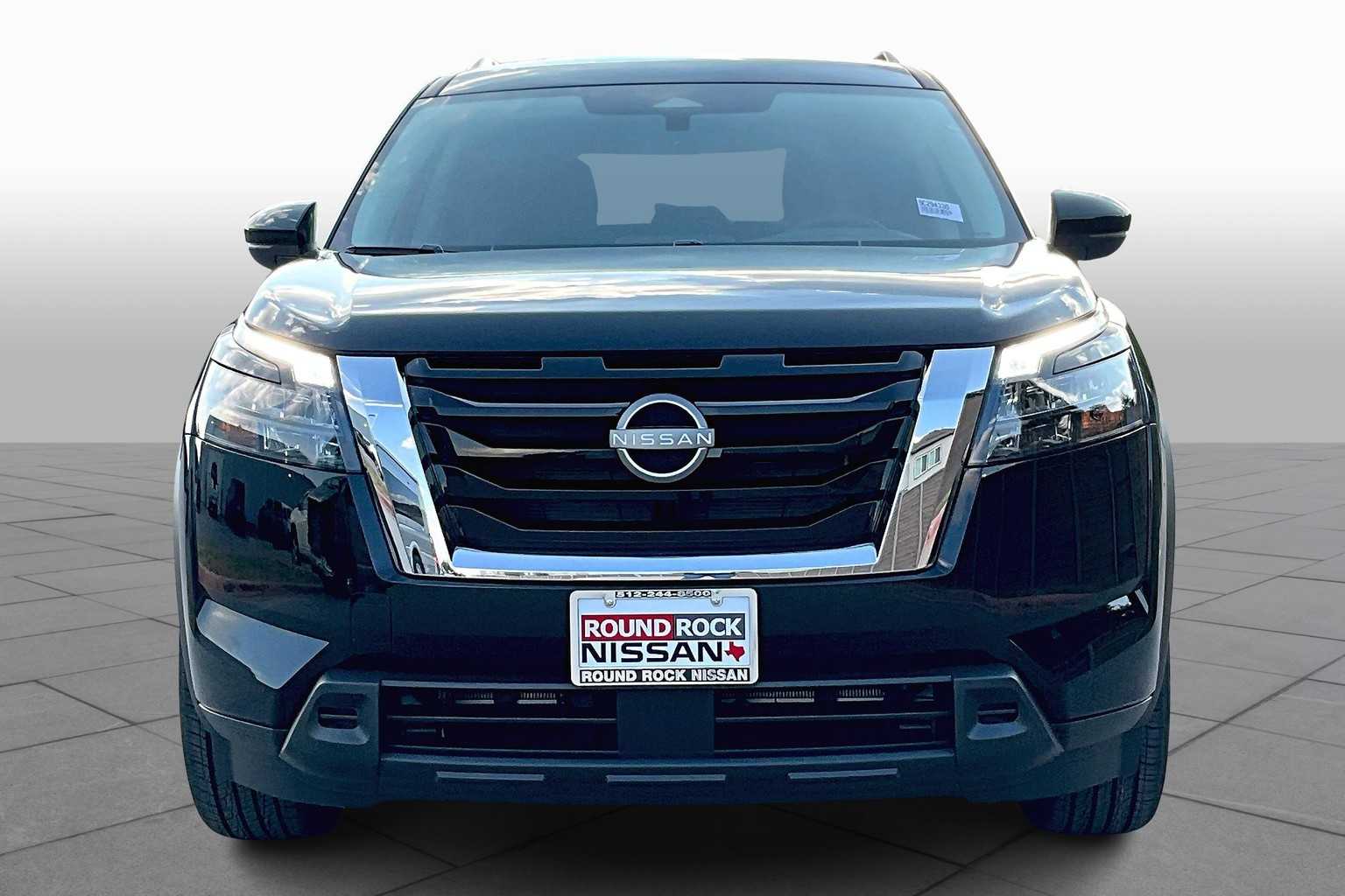 2025 Nissan Pathfinder SV photo 3