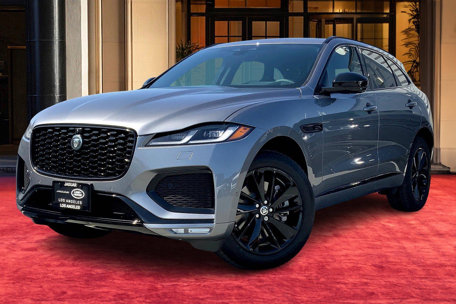 2026 Jaguar F-PACE R-Dynamic S's photo