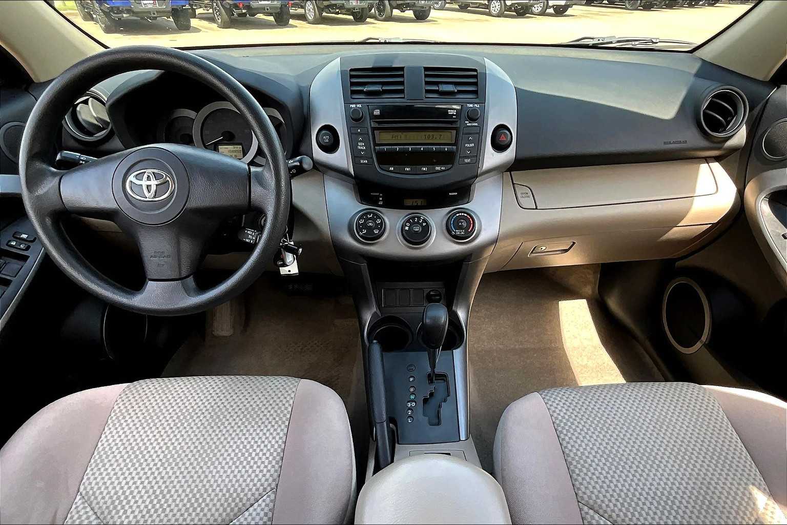 2008 Toyota RAV4 Sport photo 13