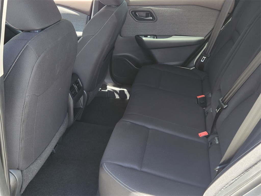 2023 Nissan Rogue S photo 12
