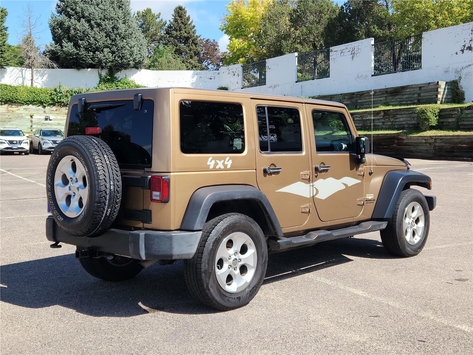 2015 Jeep Wrangler Sahara photo 3
