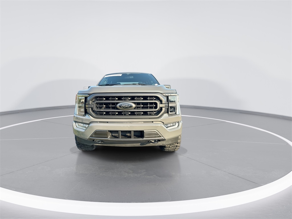 2021 Ford F-150 XLT photo 3