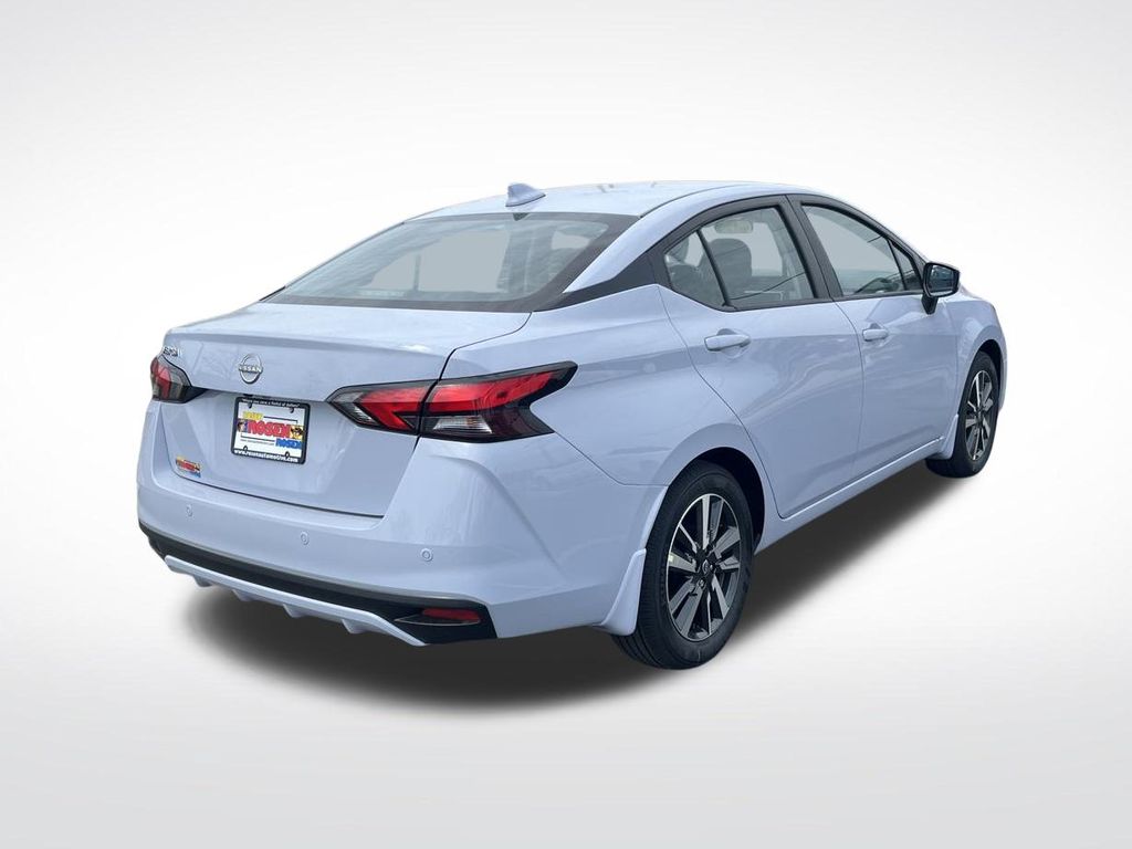2025 Nissan Versa SV photo 5