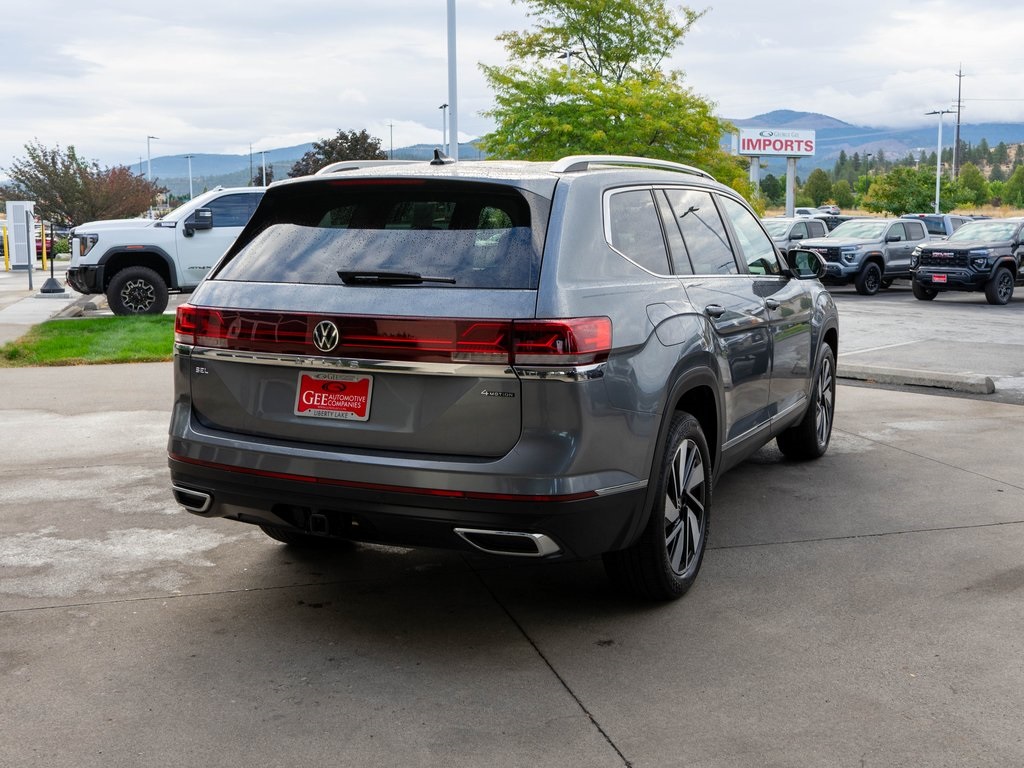 2024 Volkswagen Atlas SEL photo 6