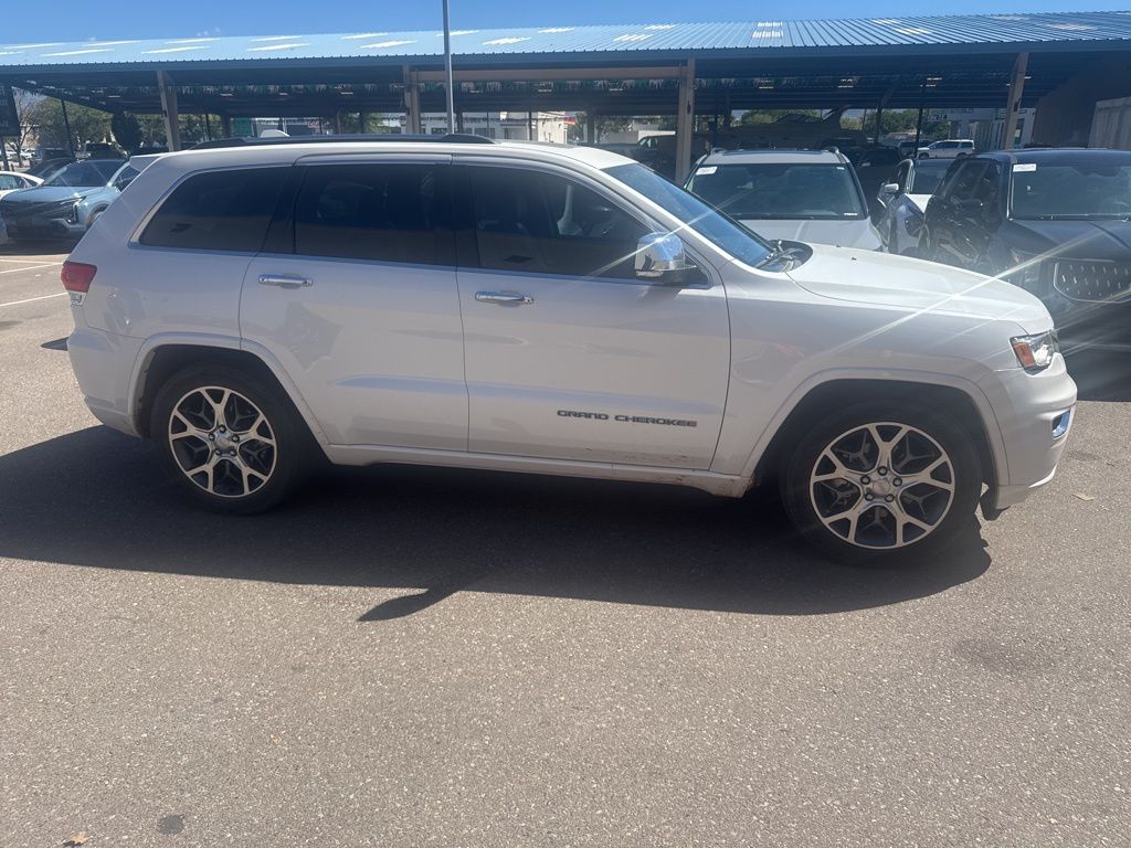 2020 Jeep Grand Cherokee Overland photo 2