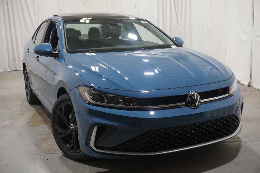 2025 Volkswagen Jetta 1.5T SE photo 4