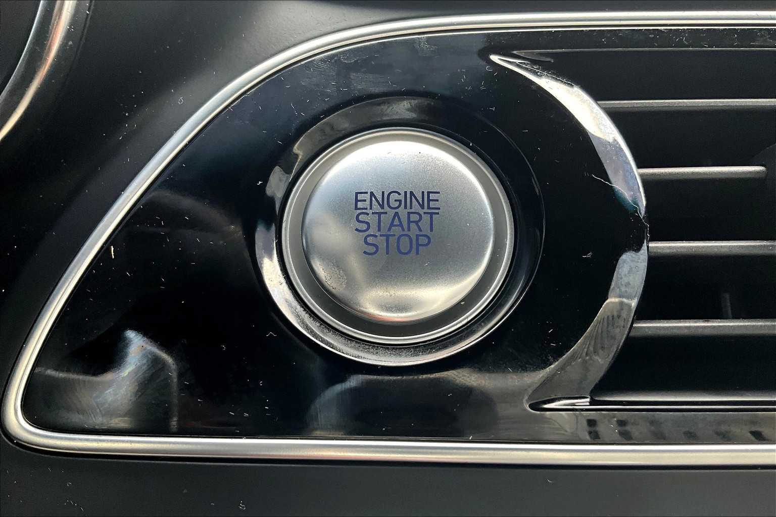 2023 Genesis G70 3.3T photo 29