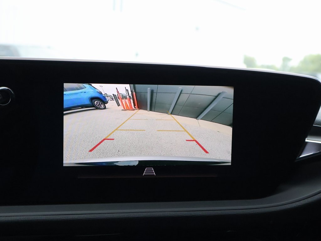 2025 Buick Envista ST photo 31