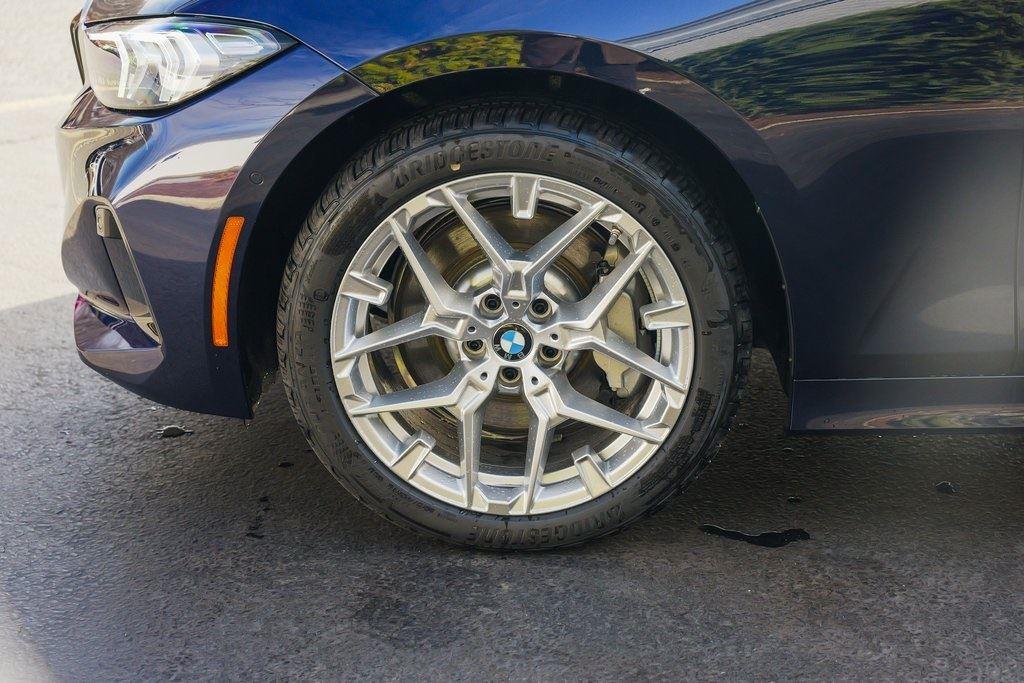 New 2025 Tanzanite Blue II Metallic BMW 330i xDrive image 6