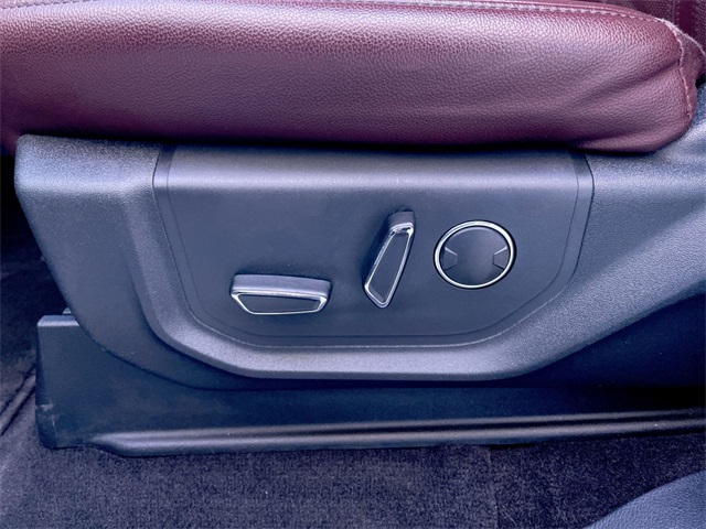 2023 Ford Expedition Limited photo 3