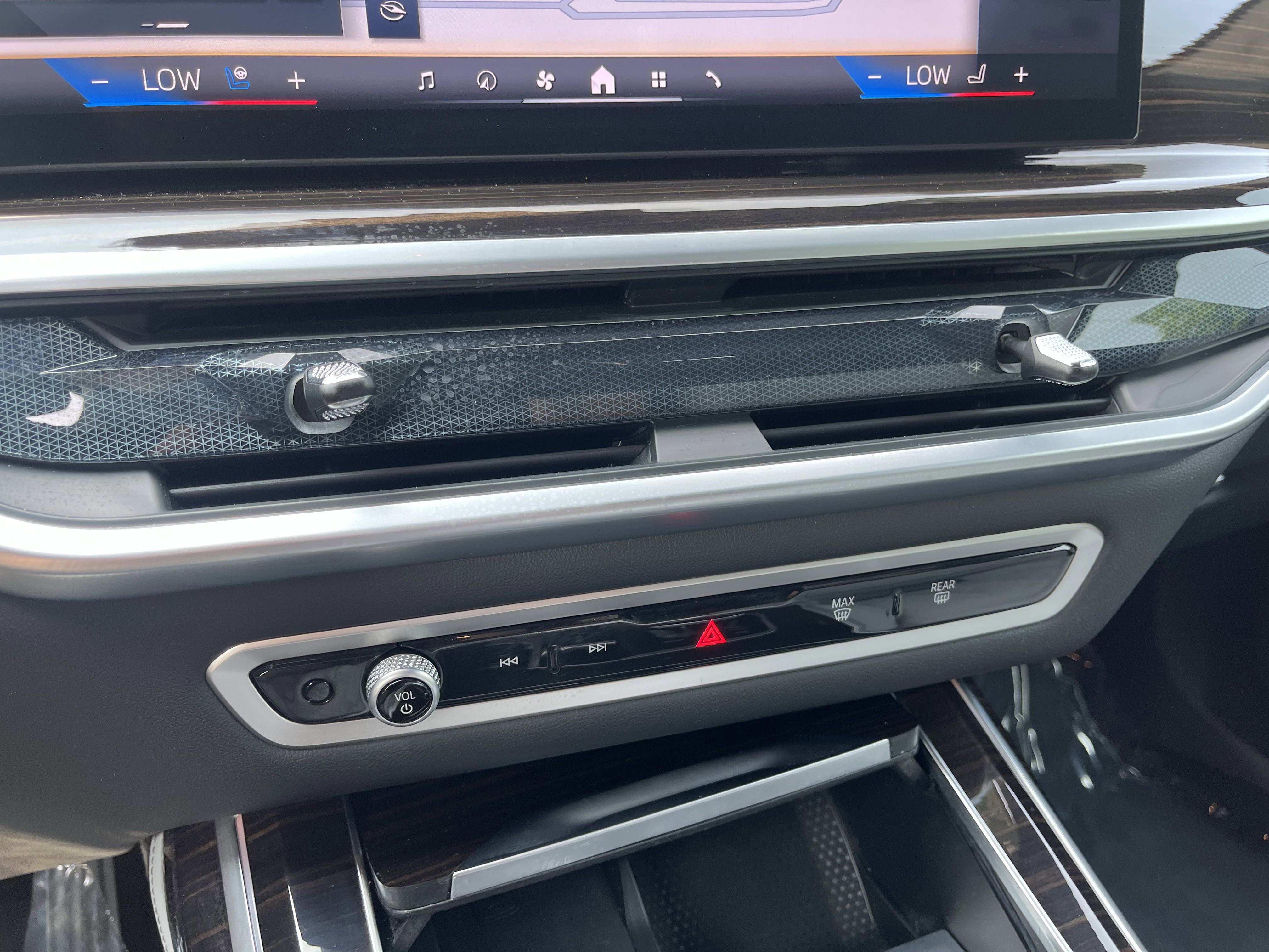2025 Bmw X7 xDrive40i photo 4