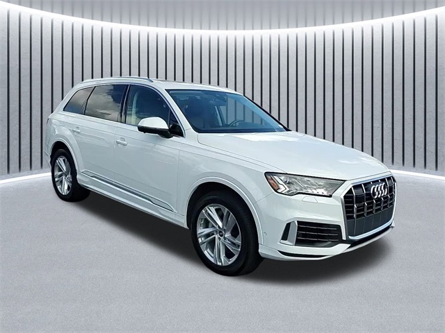 2023 Audi Q7 Premium Plus's photo