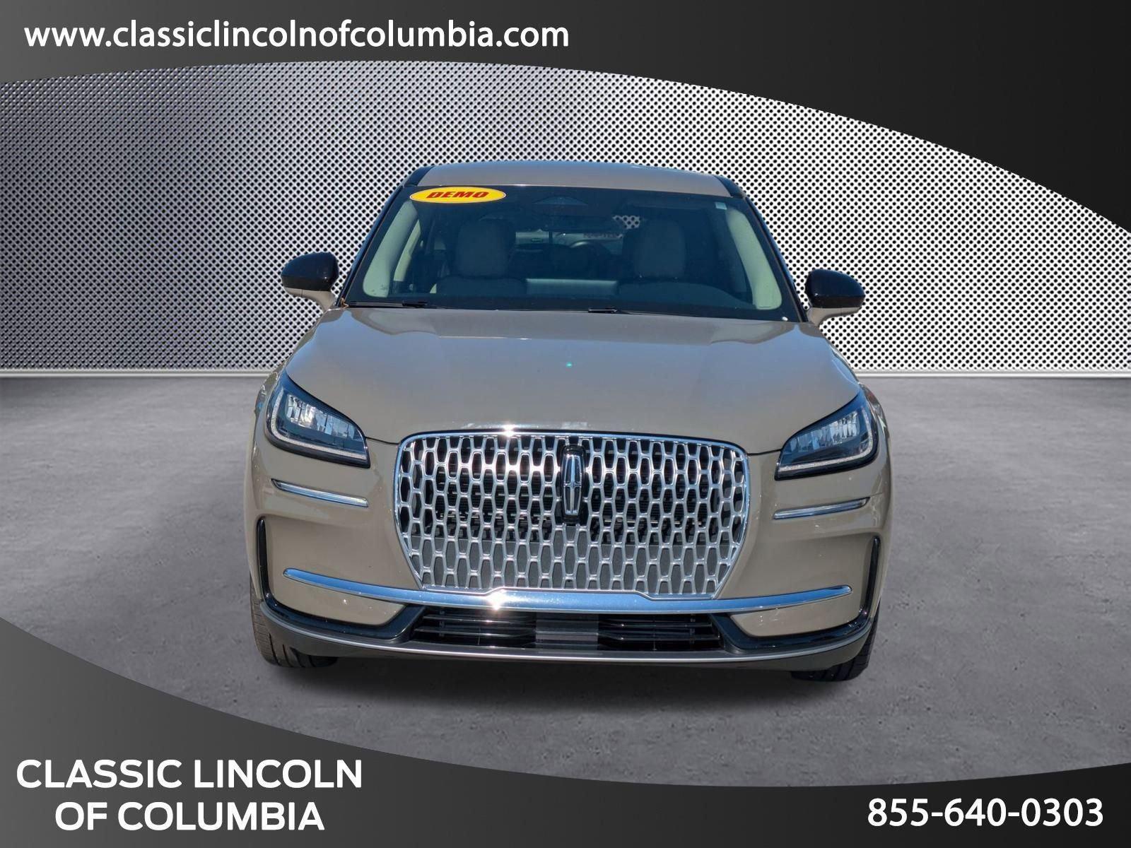 2025 Lincoln Corsair Premiere photo 2