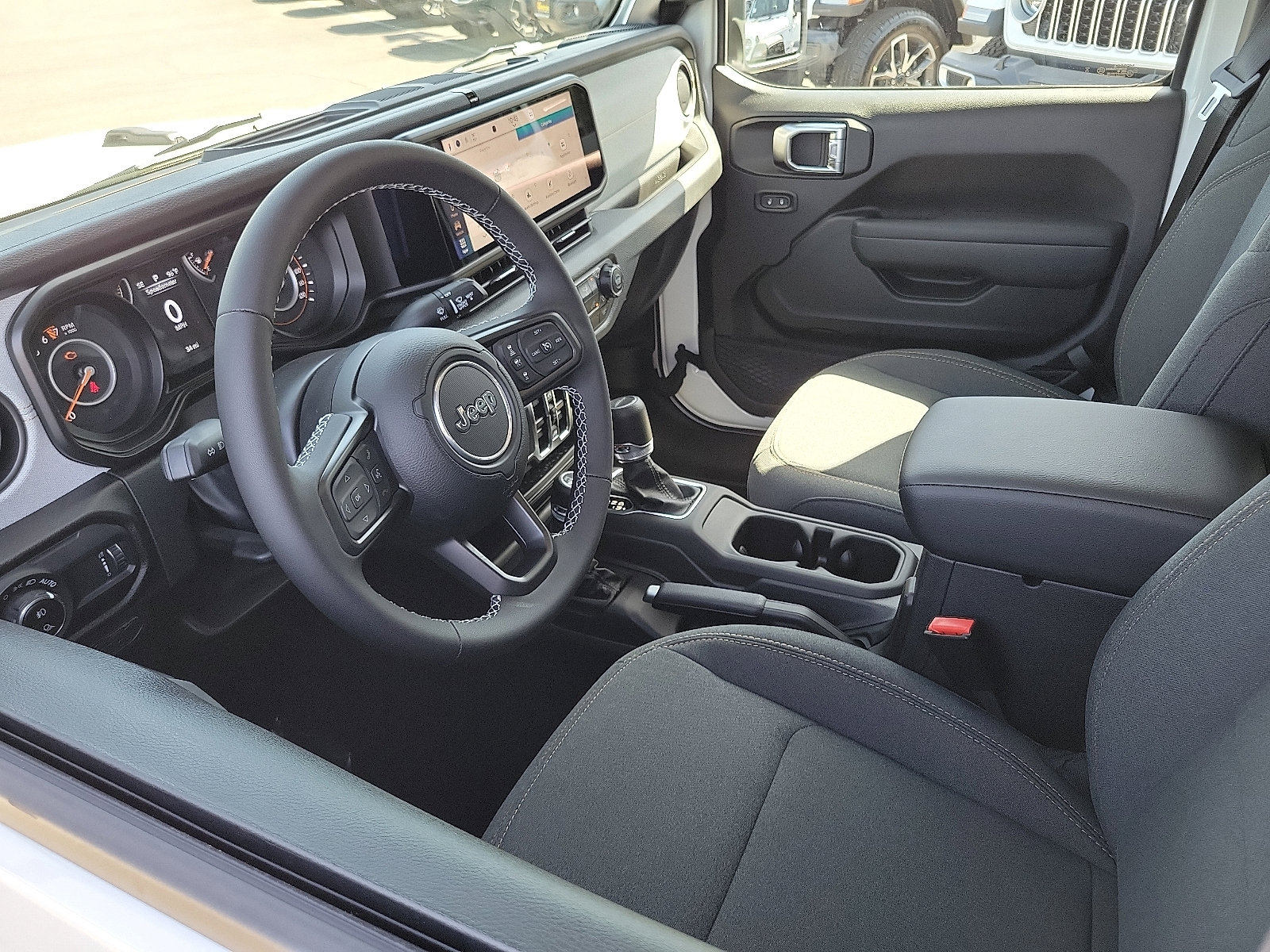 2025 Jeep Gladiator Sport S photo 3