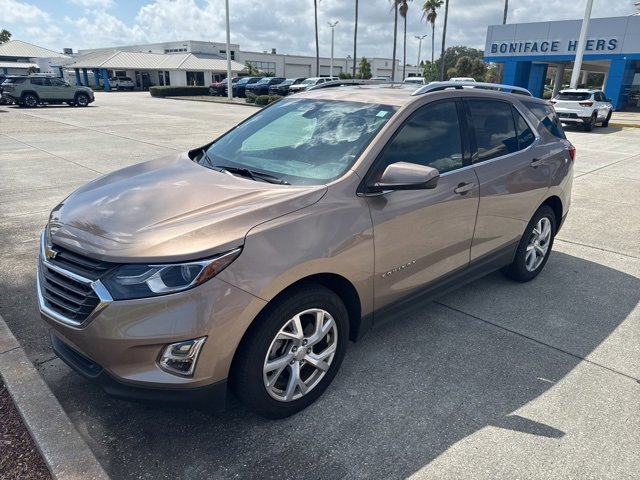 2018 Chevrolet Equinox LT photo 3