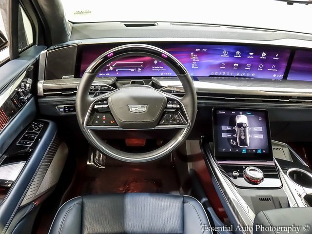 2025 Cadillac Escalade IQ Sport photo 2