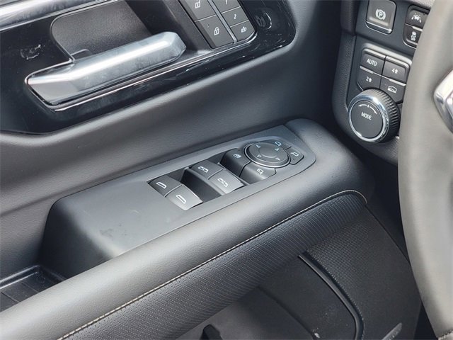 2025 Chevrolet Tahoe Premier photo 22