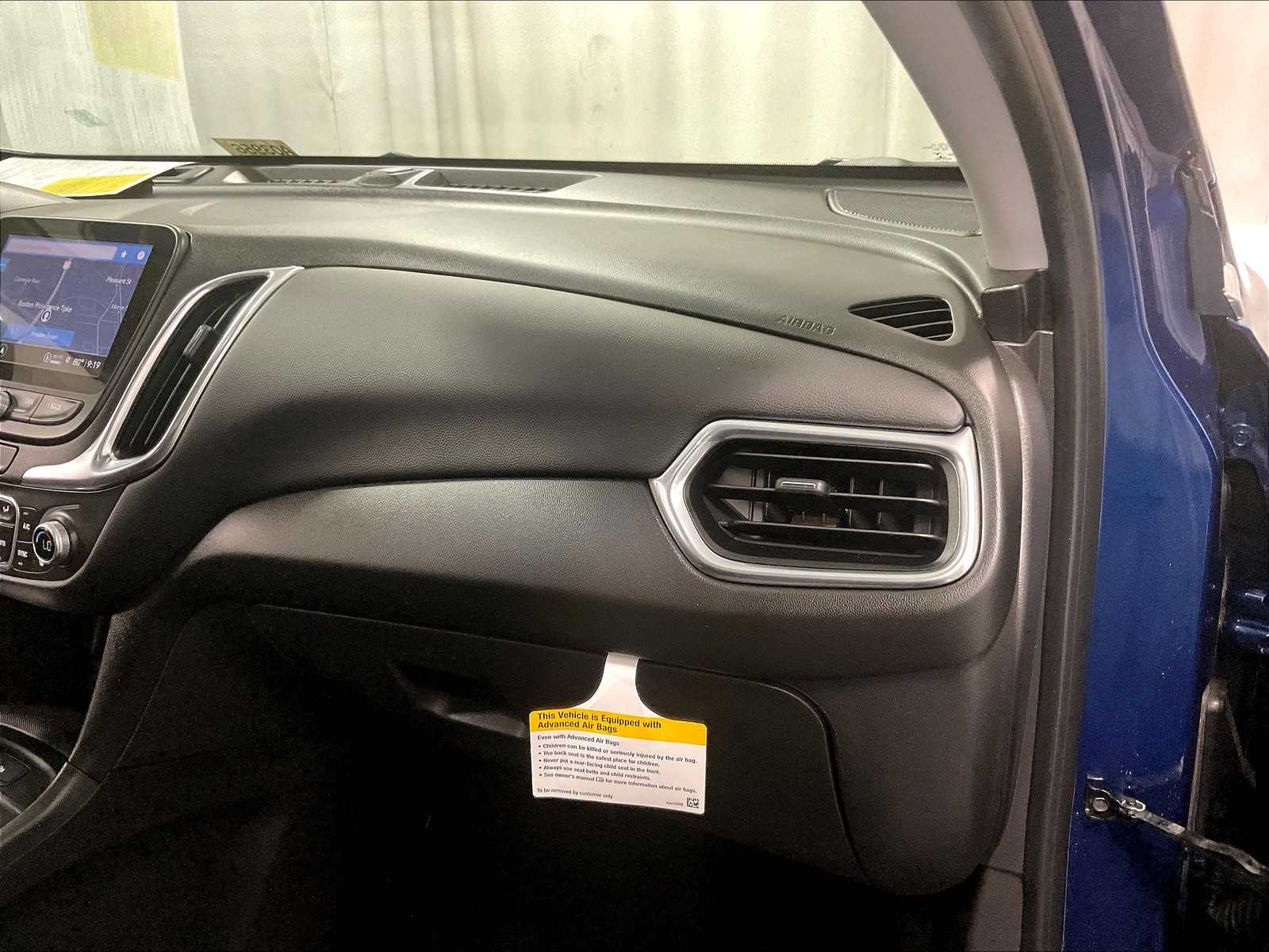 2022 Chevrolet Equinox LT photo 11