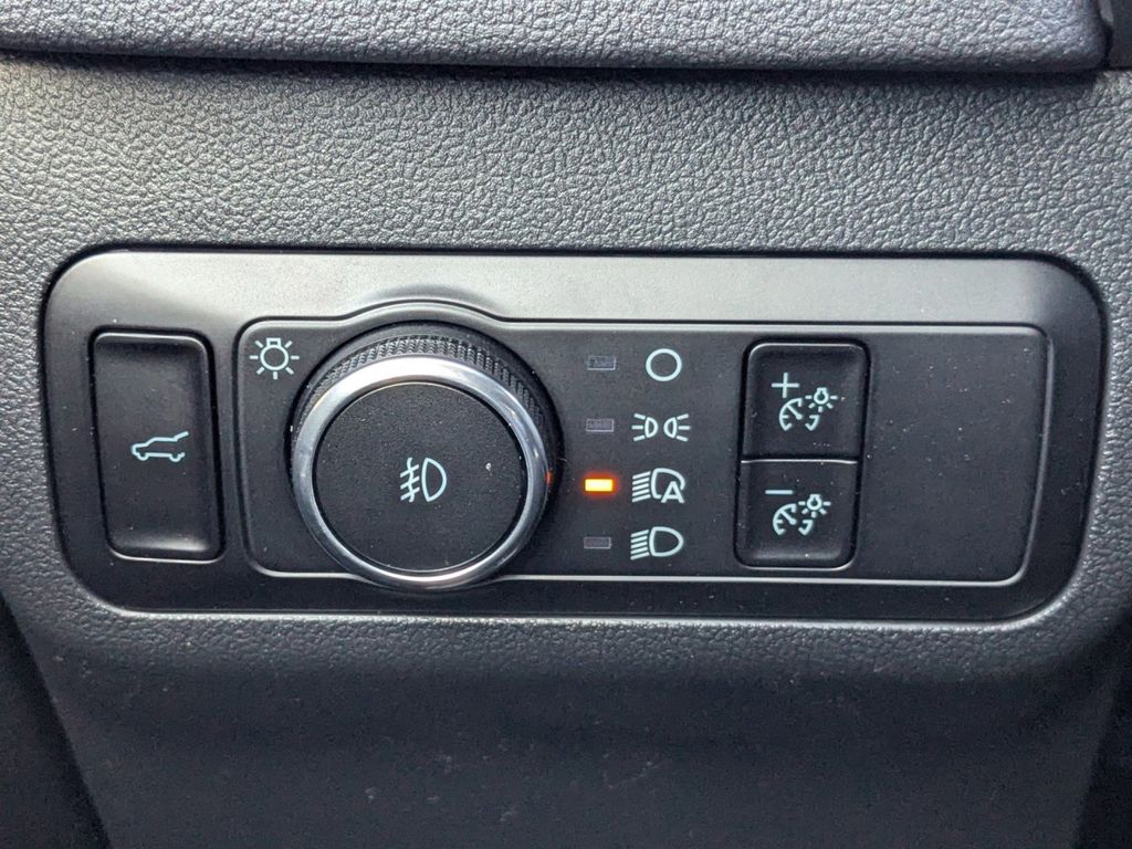 2025 Ford Escape Hybrid ST-Line Select photo 20