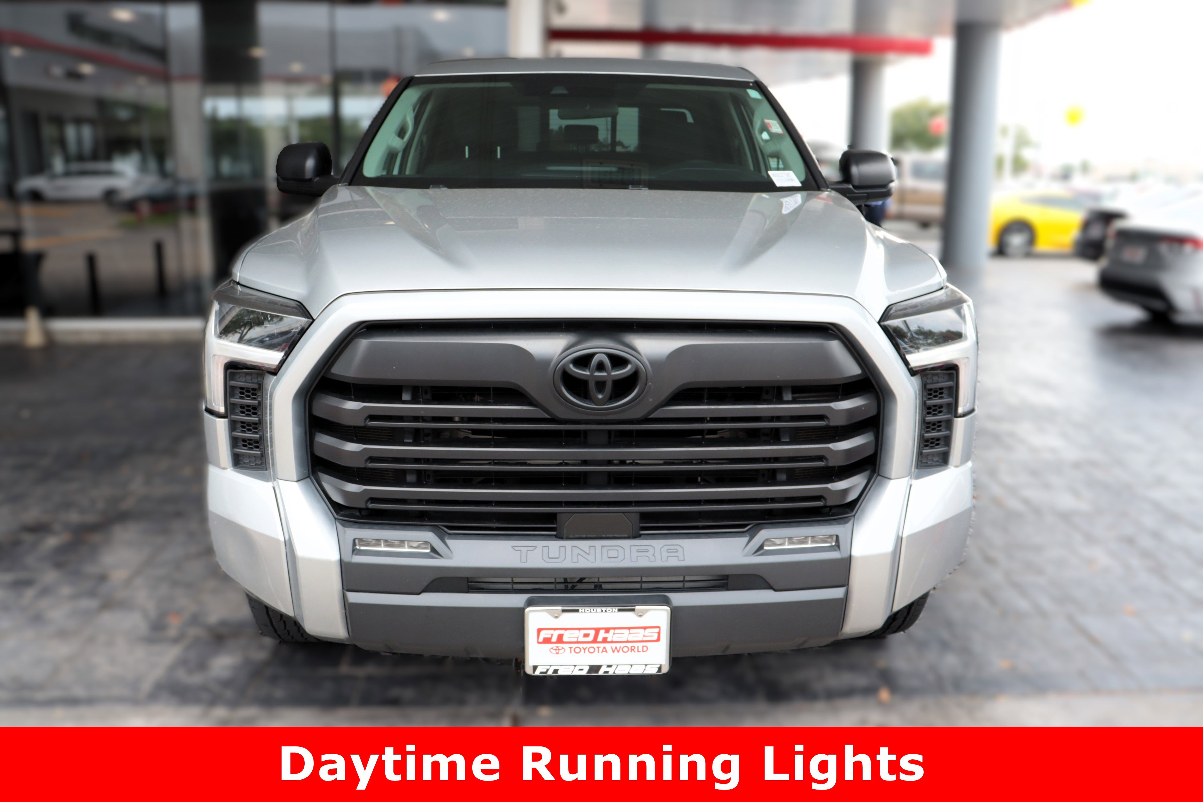 2022 Toyota Tundra SR5 Double Cab photo 3