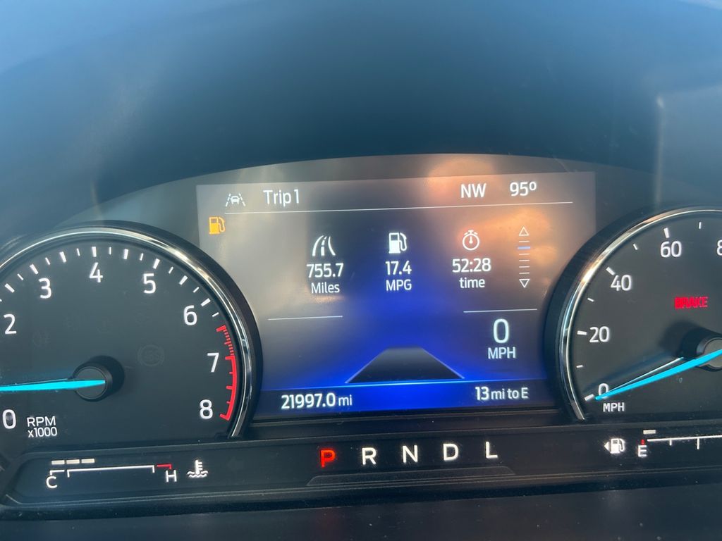 2022 Ford Explorer XLT photo 10