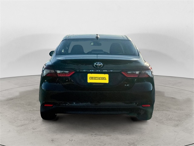 2023 Toyota Camry LE photo 4