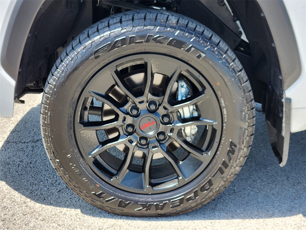 2025 Toyota Tundra SR5 photo 10