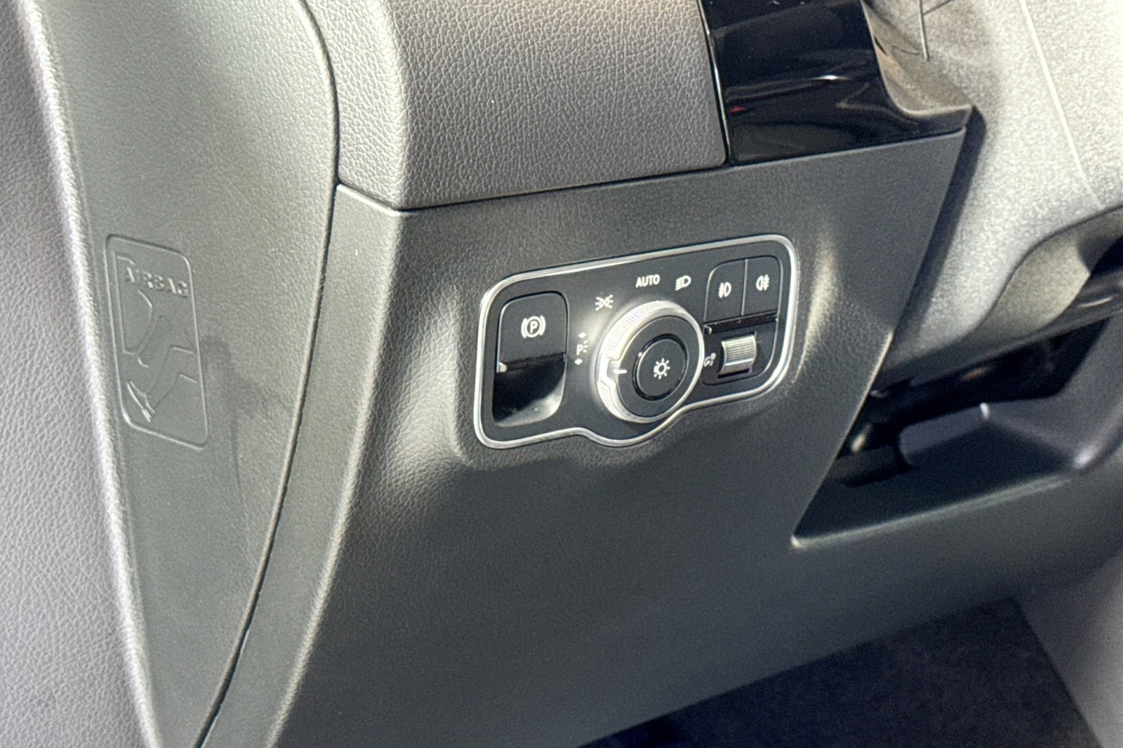 2025 Mercedes Benz GLA 250 photo 10