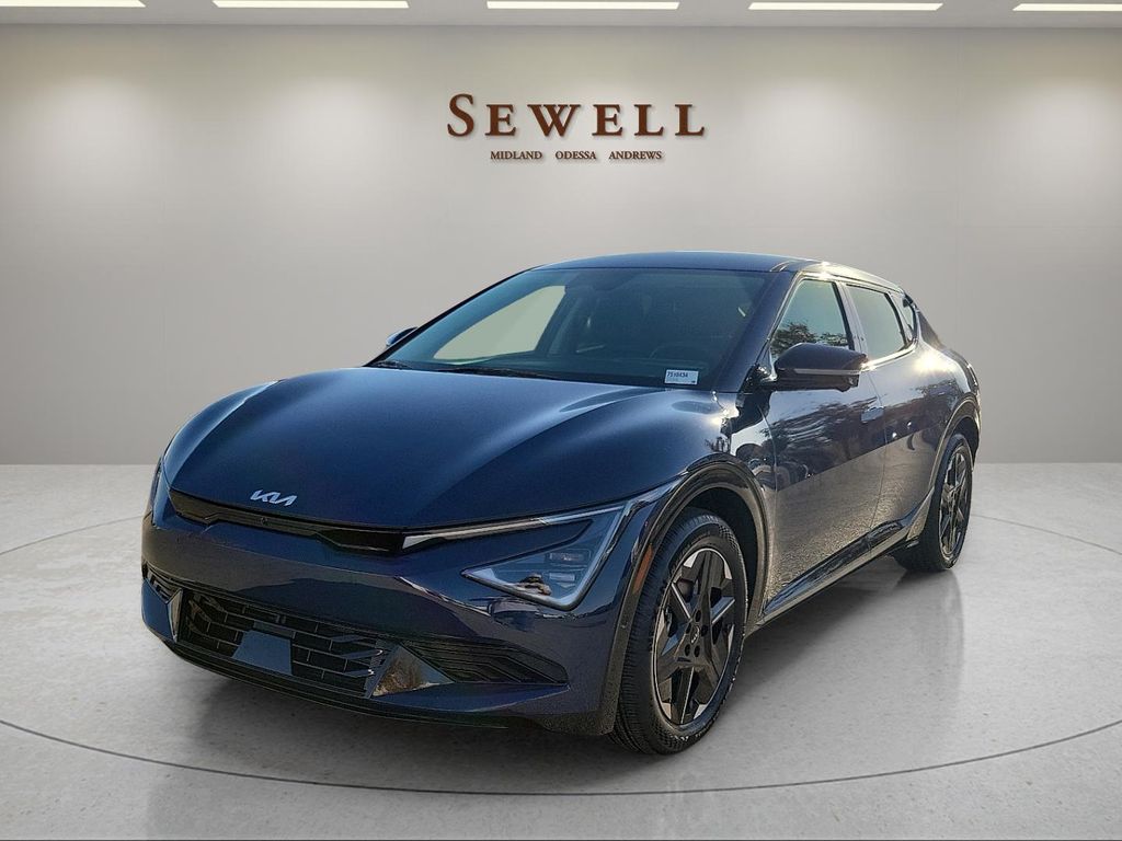 2025 Kia EV6 Wind's photo