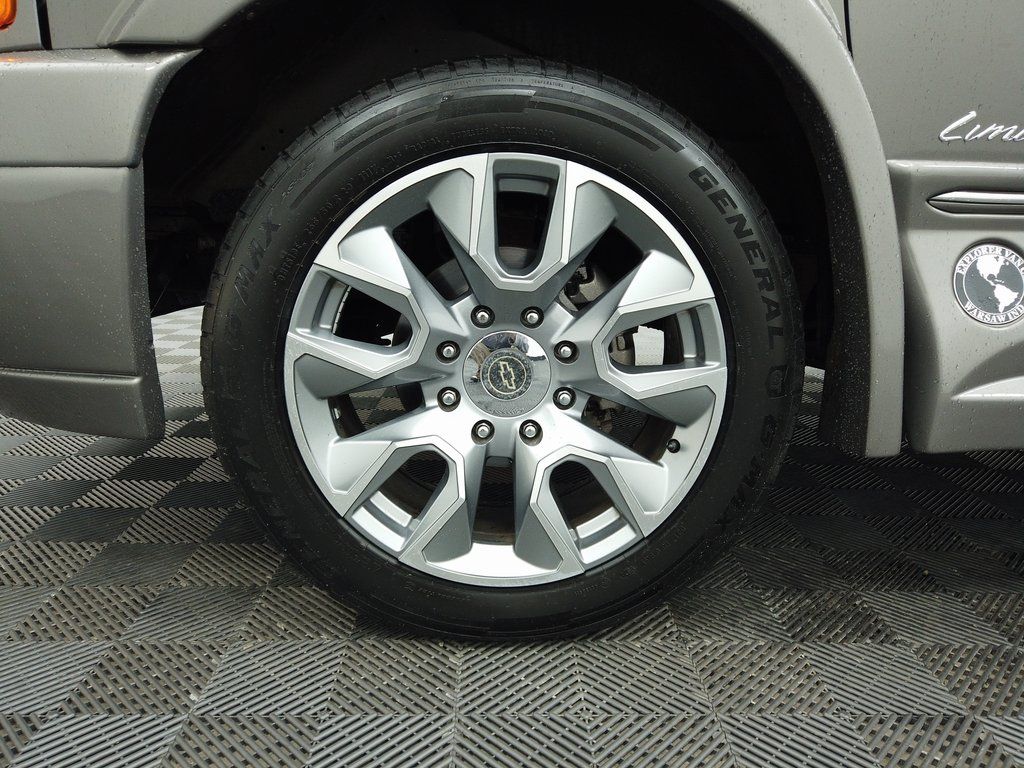 2023 Chevrolet Express photo 15