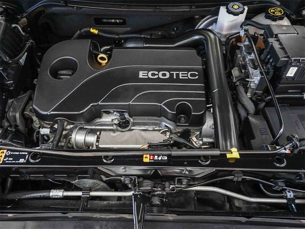 2021 Chevrolet Equinox LS photo 22