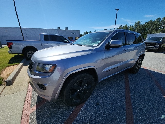 2014 Jeep Grand Cherokee Altitude photo 2