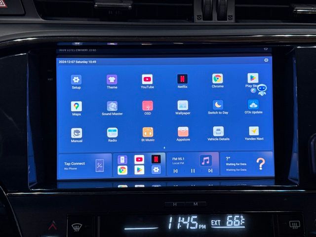 2015 Toyota Avalon XLE photo 15