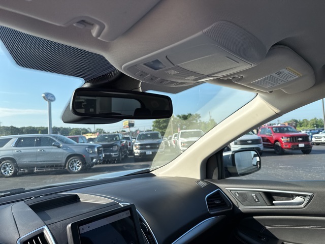2024 Ford Edge Titanium photo 20