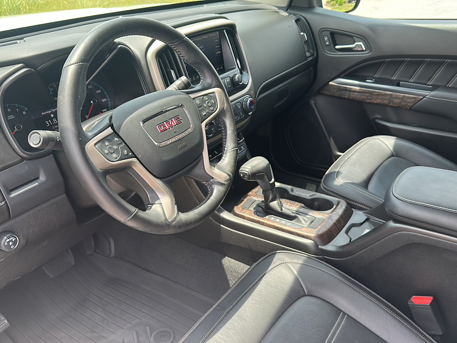 2021 Gmc Canyon Denali photo 3