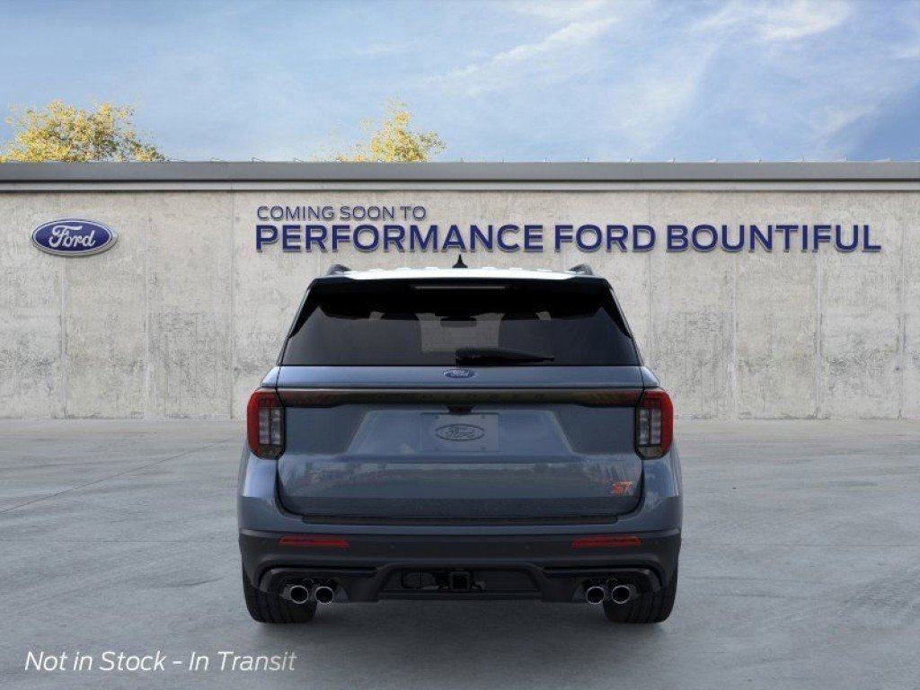 2025 Ford Explorer ST photo 4