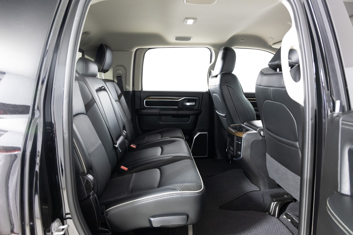 2024 Ram 2500 Laramie photo 16